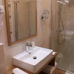 게스트하우스 G House 3*