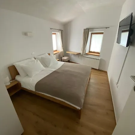 G House Dutovlje