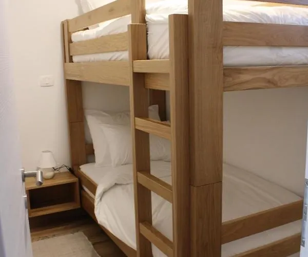 Gasthuis G House Dutovlje