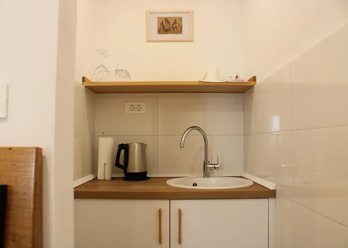 G House Гостевой дом 4*